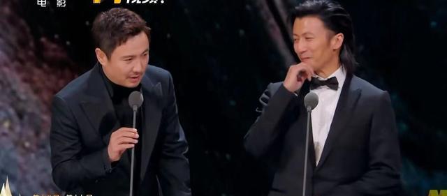 贾玲|贾玲没参加华表奖,沈腾不读颁奖词,疑已经知道好友没获奖