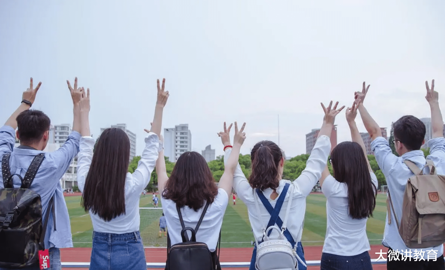 兄弟姐妹|体量超过8000万大专生集体隐身，学历的黑锅，其实一年就能解决