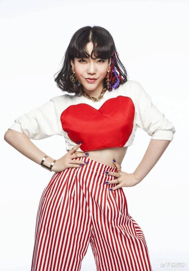 吴莫愁|“消失的巨星”吴莫愁：从1.3亿代言费到县城卖唱，她做错了什么