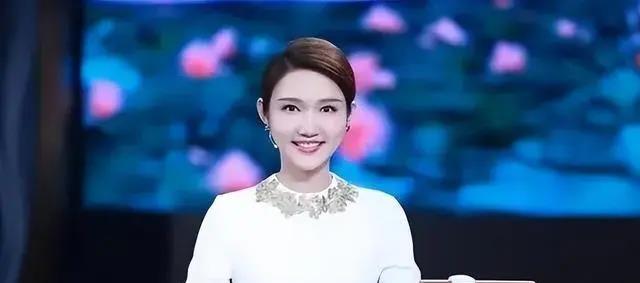 央视主持人大赛冯琳胜张靓婧争议巨大，任鲁豫和鲁健看法截然相反