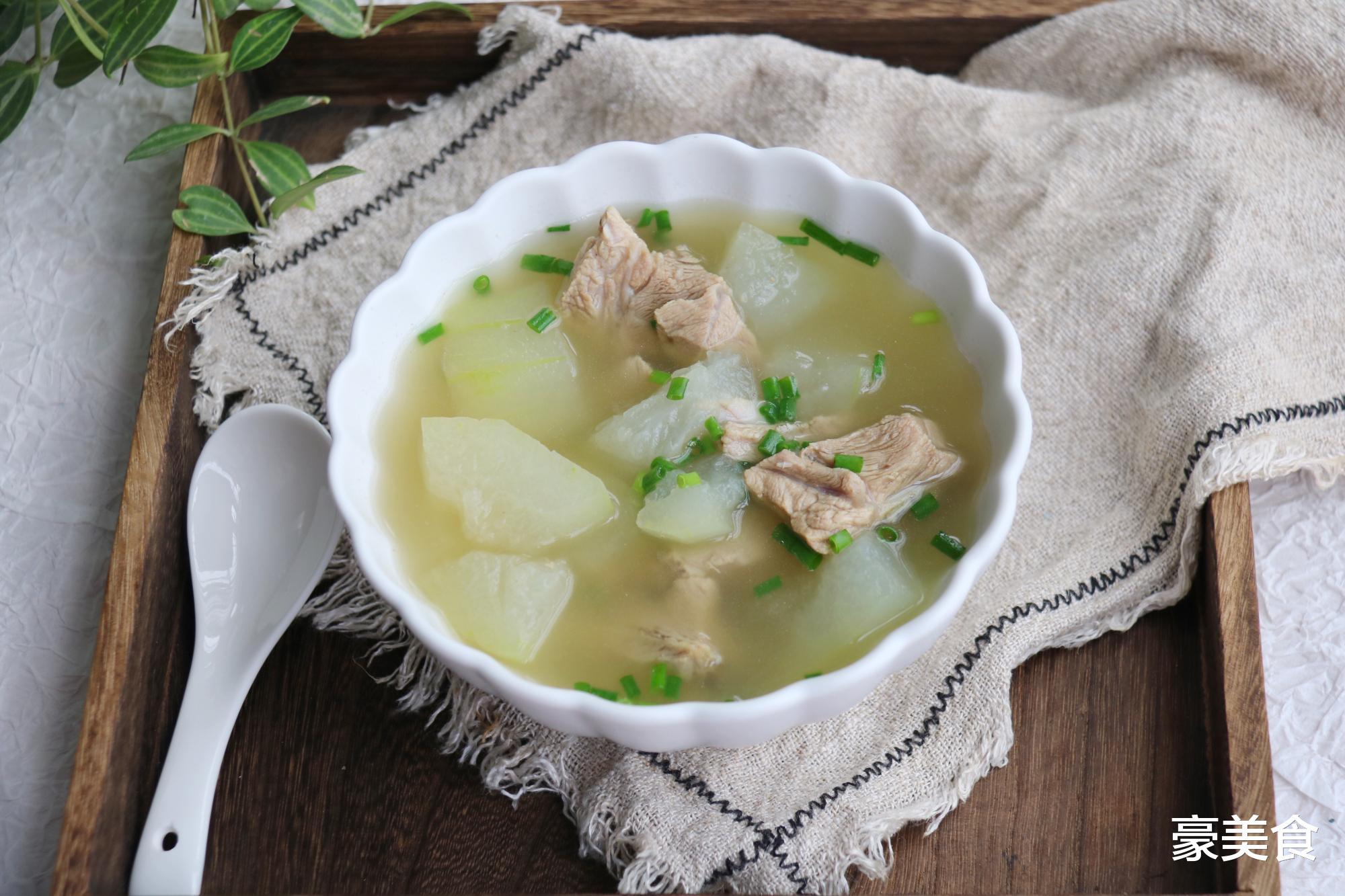 湿气不除，越补越毒？5种祛湿食物换着吃，湿气排出，脾胃更强，体重嗖嗖降