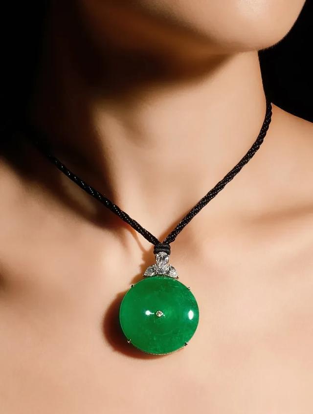 翡翠|2020香港春拍,苏富比、佳士得等屡创佳绩,藏家收藏热情有增无减