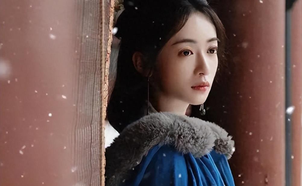 被央视都点名批评了,于正还不放弃她,请陈乔恩、张檬为其作配