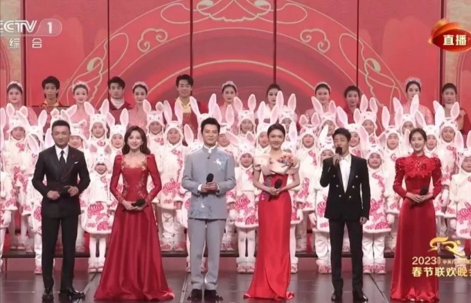 张继科|什么风格的女主持人更合适春晚的舞台?