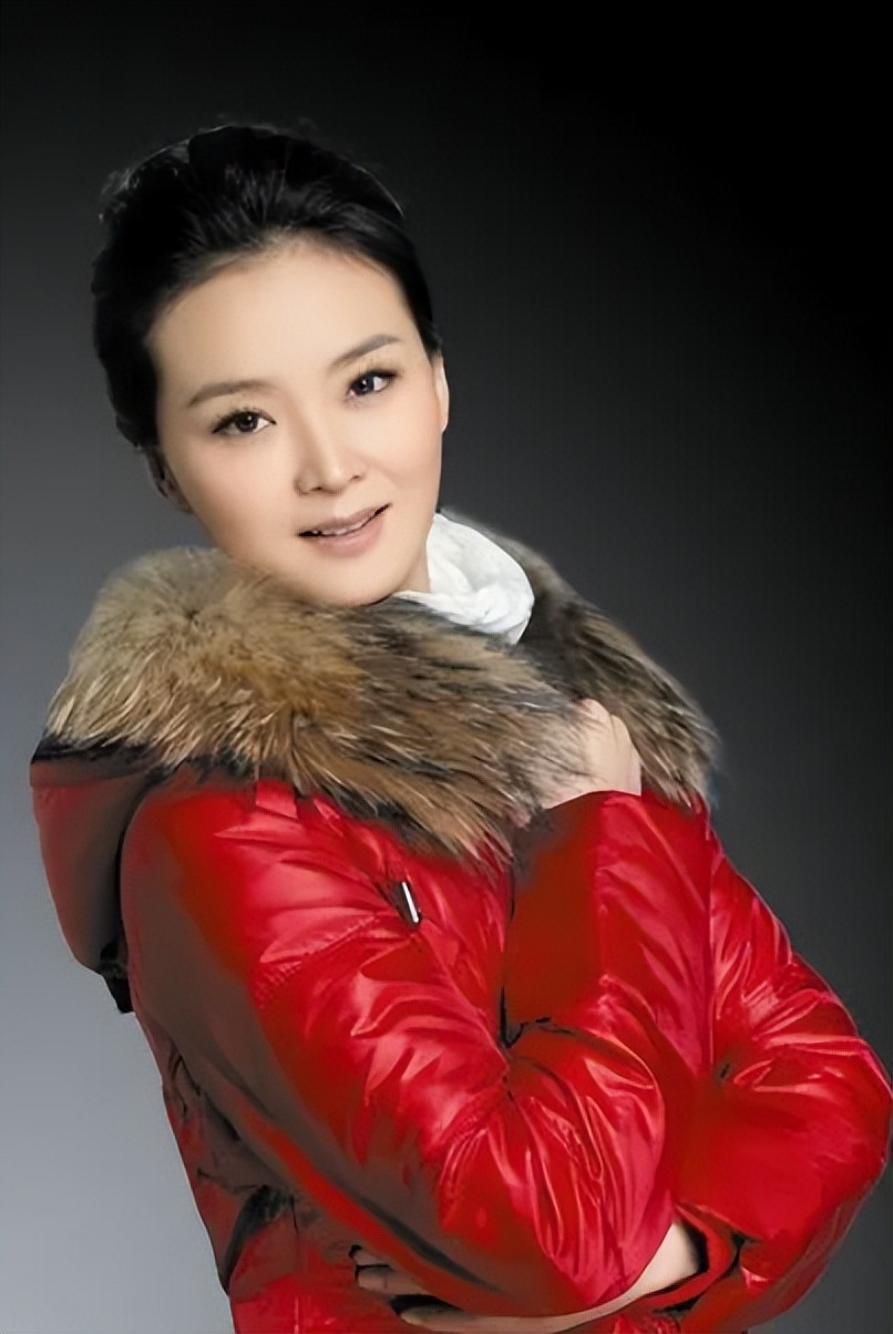 阔太王艳首播带货0成交,一瓶洗发水卖410,网友看戏吐槽太贵