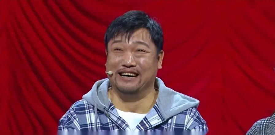 贾冰为何突然不“红”了？看看他干过的事，就不会觉得奇怪了