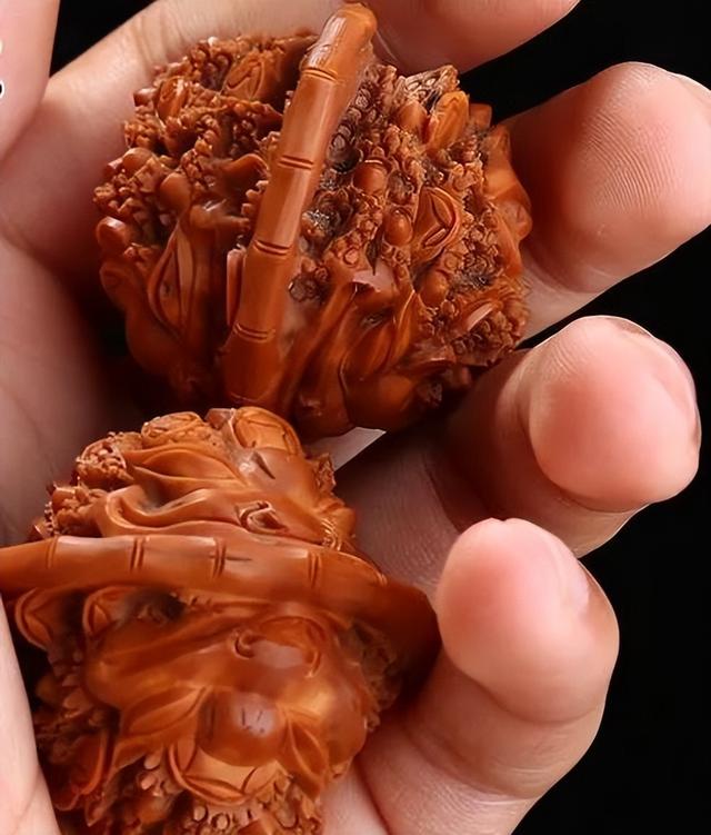 文玩核桃|文玩核桃对你说:你可以这样盘玩