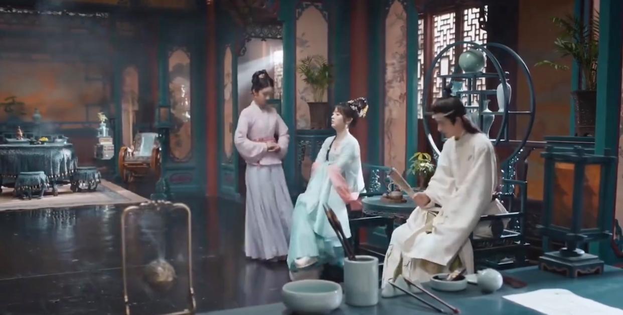 黄奕时隔23年再扮李玉湖，还原度好高，田曦薇差在哪里？