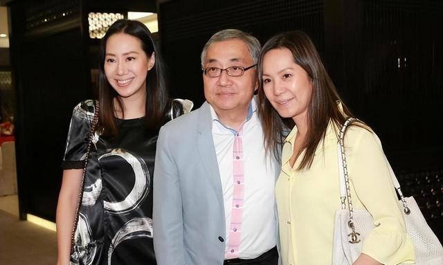 穿衣搭配 吕良伟老婆同框甄子丹老婆，“模特”与“阔太”的差别，一目了然