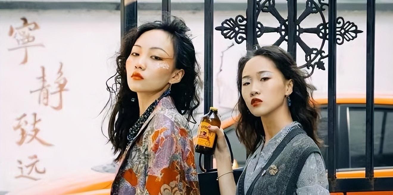 解散风波后续!邵雨轩卧床吸氧,张小花吸粉无数,胜负一目了然