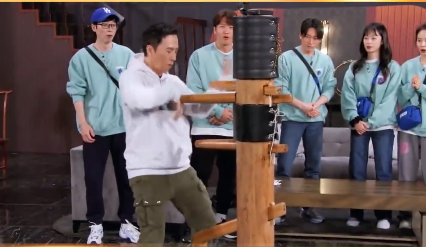 甄子丹|超刚！甄子丹韩综上只讲中文，还故意强调春节是“中国年”