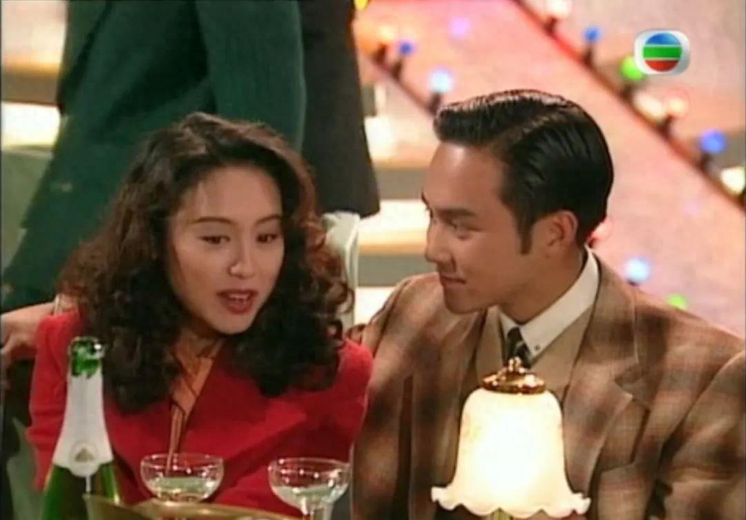 张智霖自曝无性婚姻:结婚十年,就是睡一张床的兄弟!