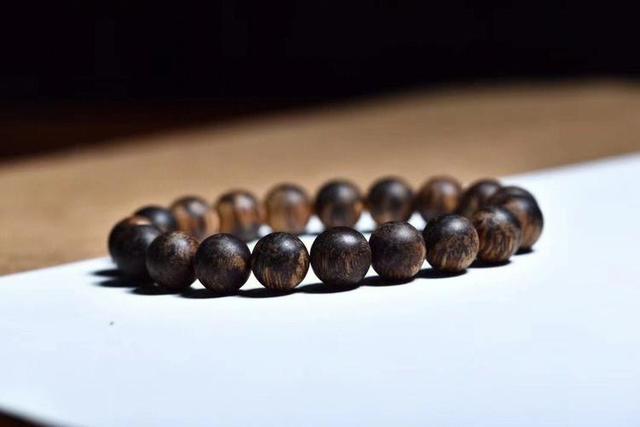 盘点十大最适合男士佩戴的文玩手串,彰显男士魅力!