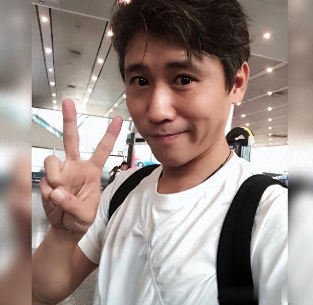 有一种“痴情”叫李乃文，因一场吻戏与女演员意难平，48岁终结婚