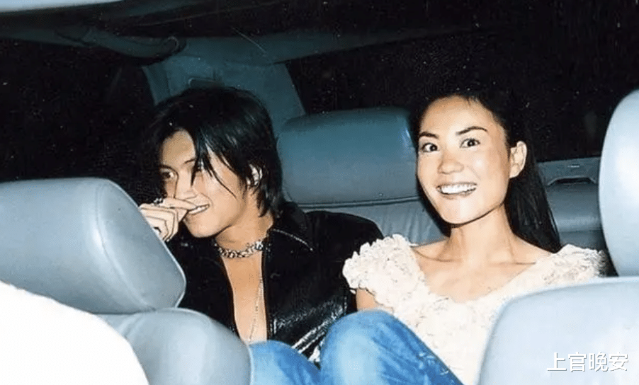 神级抓拍，完爆精修大片！中日韩明星恋爱图，氛围感堪比电影镜头