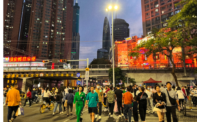 深圳市|失落深二代：我和多数深漂一样“我不愿意冒险，这是二代的通病