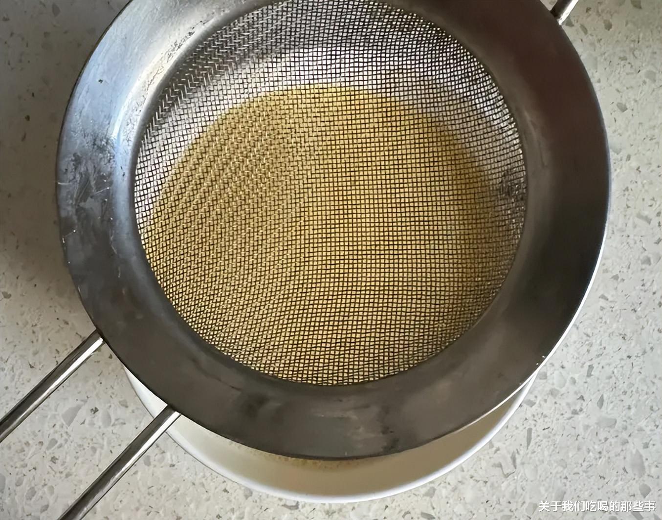 鸡蛋|蒸鸡蛋羹，万万不要加水就蒸！多加3个步骤，蛋羹内外都很嫩滑