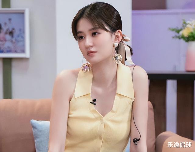 |“关系户”别硬演“影视美人”,满屏都是富二代,内娱没人了吗?