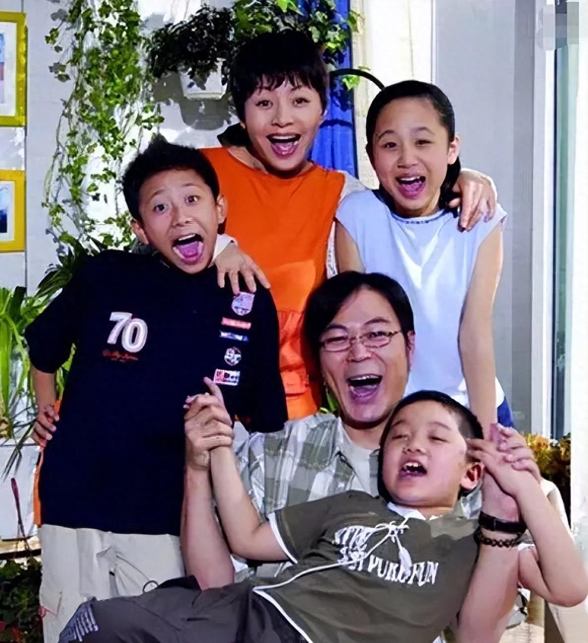 《家有儿女》中的穿帮镜头，连三岁小孩都骗不过，导演你别太离谱