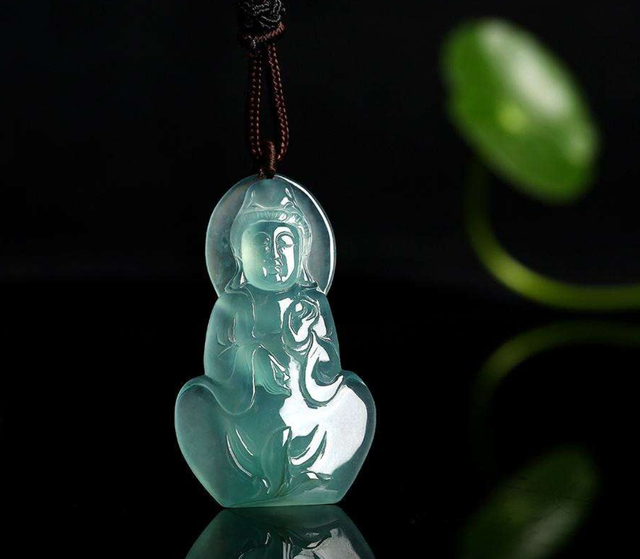 玉雕|万千玉雕师止步于此，看似简单的玉雕开脸到底有多难？