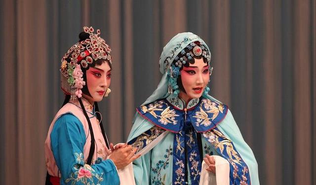 越剧|在越剧电影中,女性视角到男性视角的转变,以及对女性立场的建构