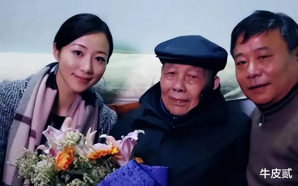 表面是艺人,实际上家世显赫的4位女星,个个根正苗红没人敢惹