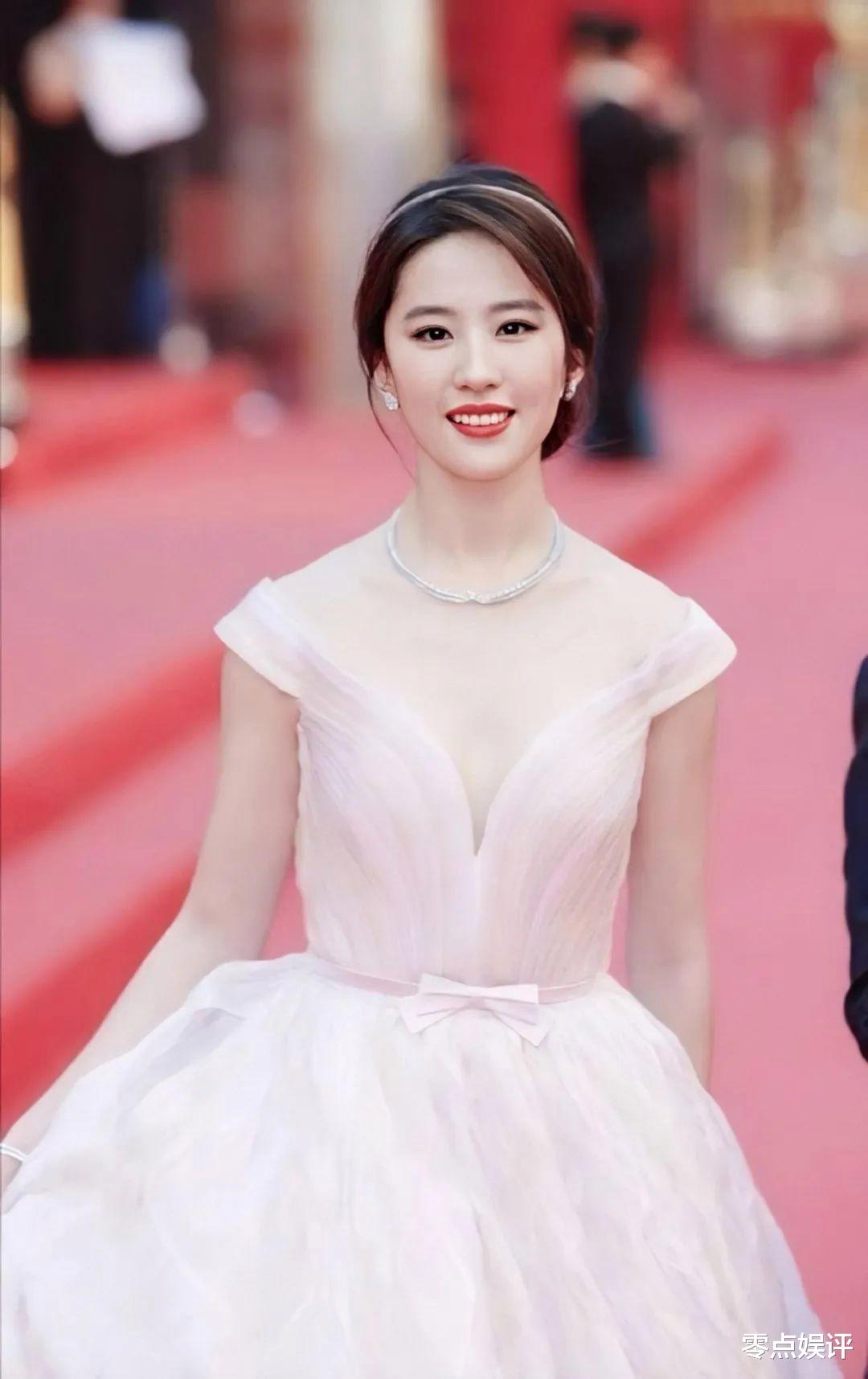 惊艳亮相！刘亦菲成为阿布扎比城市的代言人，美艳绝伦引爆热搜