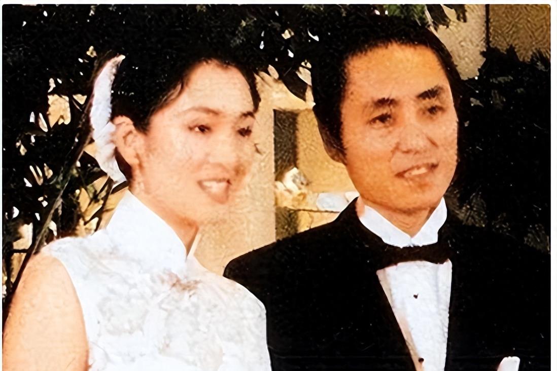 狐狸尾巴终究藏不住, 他妻妾成群, 私生子竟和大腕巩俐越长越像了？