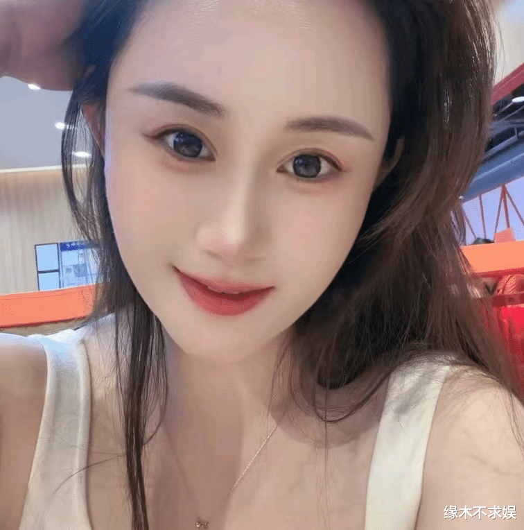 《乡村爱情》徐会计再婚!妻子是小其8岁漂亮演员,和刘丹反差大