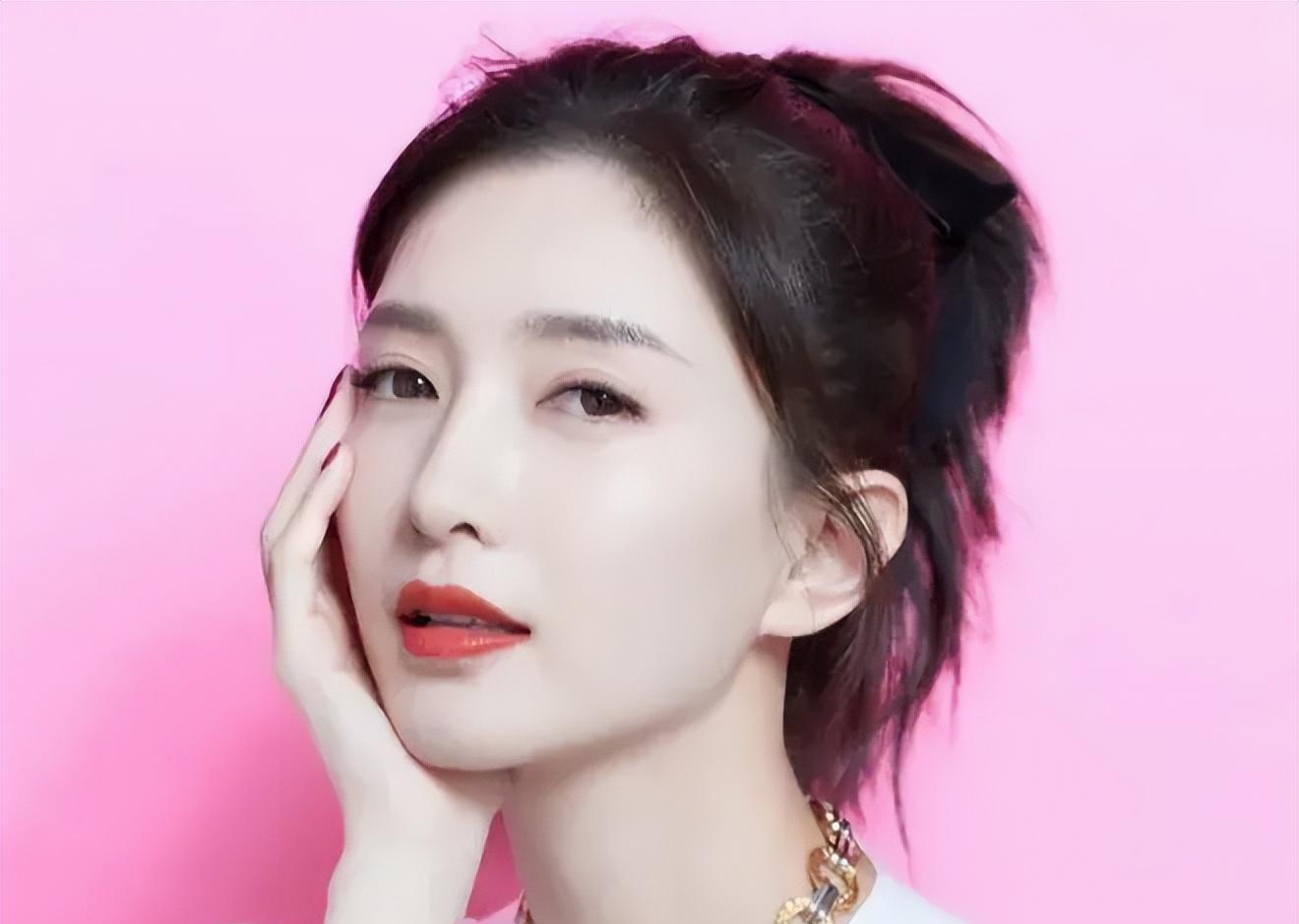 江疏影“2分20秒不雅视频”事件引发热议,网友纷纷表示:太像了!