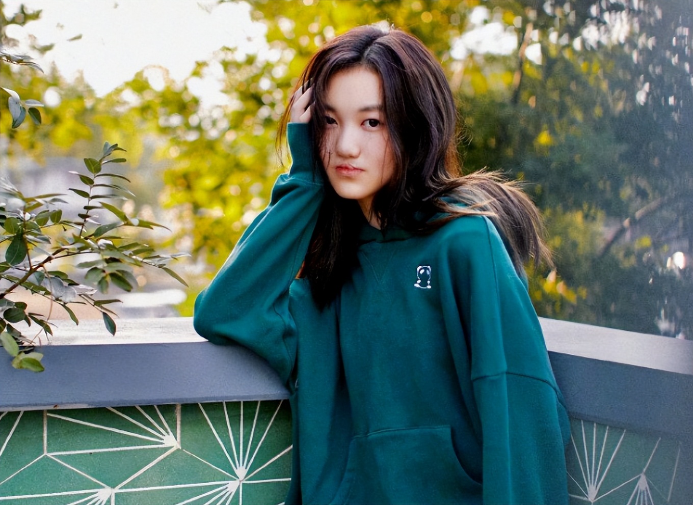 ?李嫣寒假回国变化很大，王菲李亚鹏争相称赞，春节陪谁过年成悬念