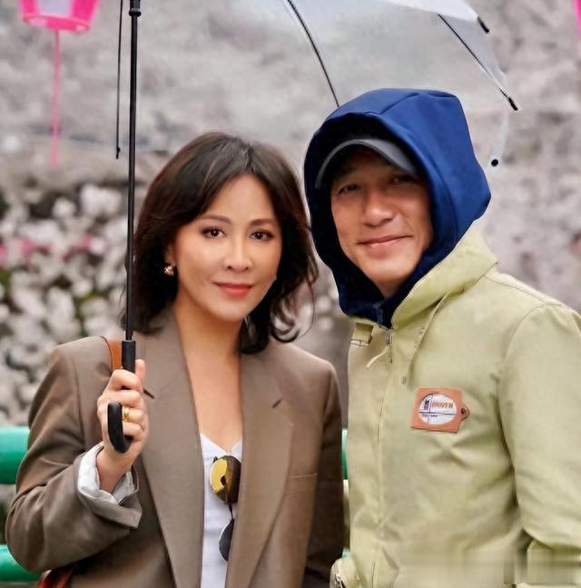 5对丁克的明星,4对还在坚持,却有1对丈夫偷偷和别人搞出了娃!