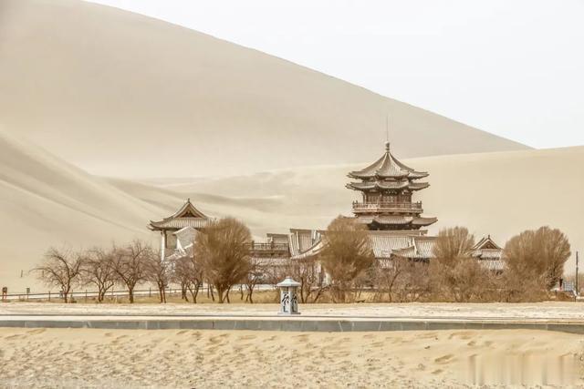 景点推荐|在广阔的西北，酿造一场秋天