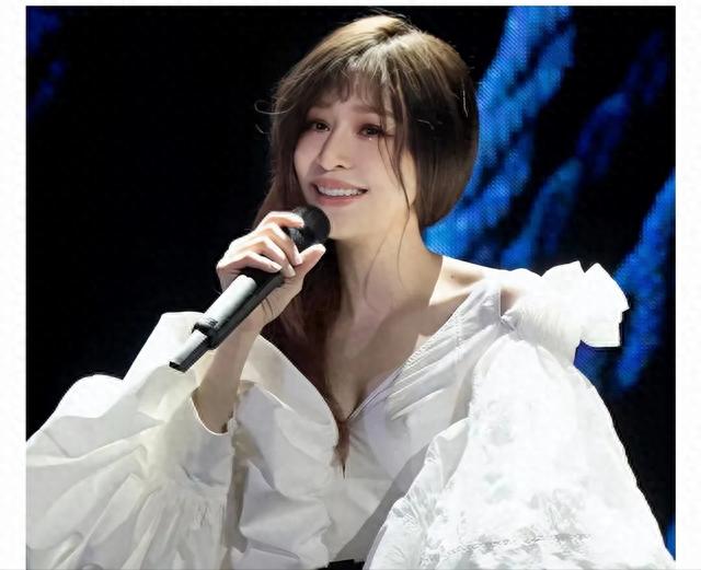 范植伟:王心凌17岁跟我就不是第一次,我很失望