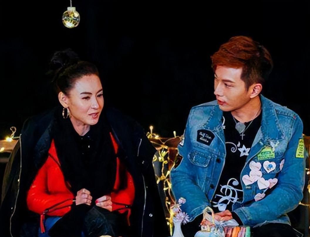 张柏芝|张柏芝被曝怀4胎，带3儿再婚？孩子爸也是艺人，谢贤疑抢孙子抚养权