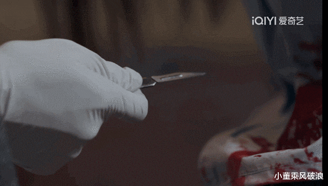 《蜂巢》首播，差评太多，海报涉嫌抄袭，央视这次好像看走眼了