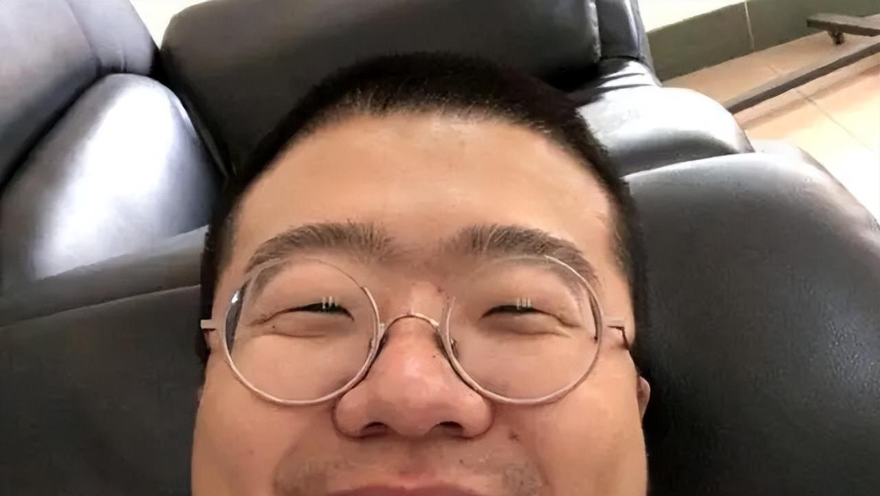 卖假货、骂粉丝、老戏骨直播带货太会“割韭菜”了!你被割了吗?