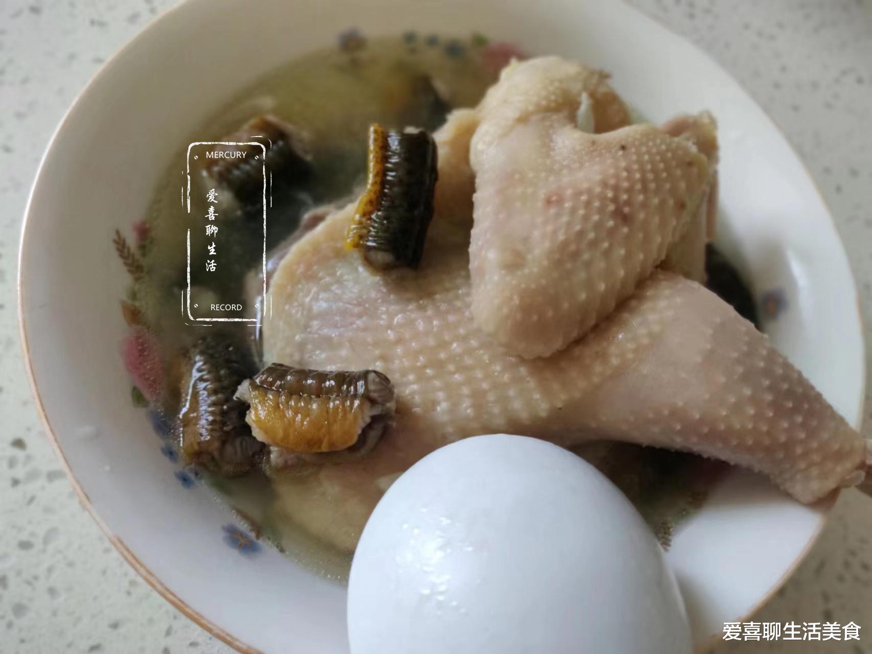 茭白|退休老两口的午餐，在朋友圈火了，网友：不将就不浪费，活得明白！