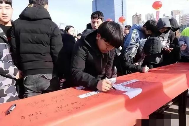 大学教授张功耀发起万人签名，中医不灭天理难容？要求取消中医药