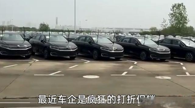 汽车业|汽车价格战正热,因为公司精简了人力,冻结了招聘,薪酬成为难题