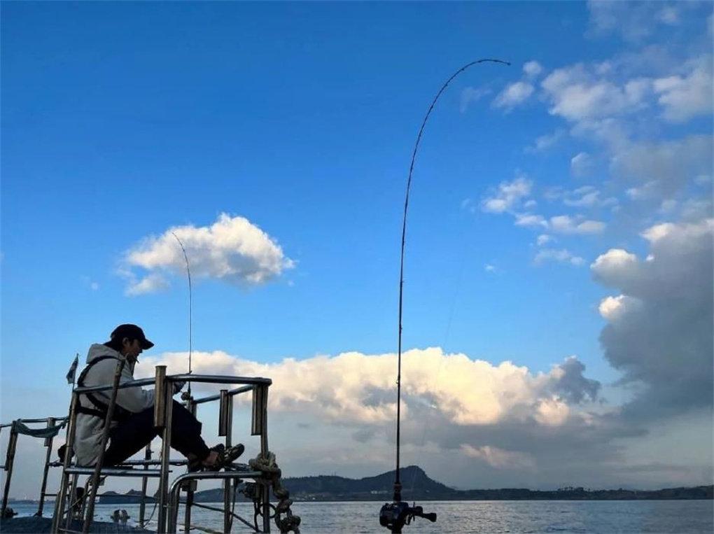 钓鱼|一个钓鱼和饮酒的段子，能悟出生活中的一些浅显道理