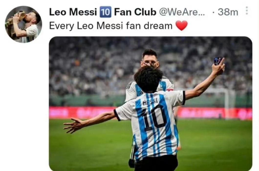 陈妍希|陈妍希带娃看梅西比赛,6岁儿子被路人曝光高清照,比陈晓更帅