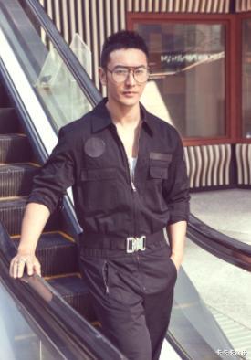 离婚刚满1年,吃完黄晓明“红利”的杨颖,又回到了她的“怪圈”