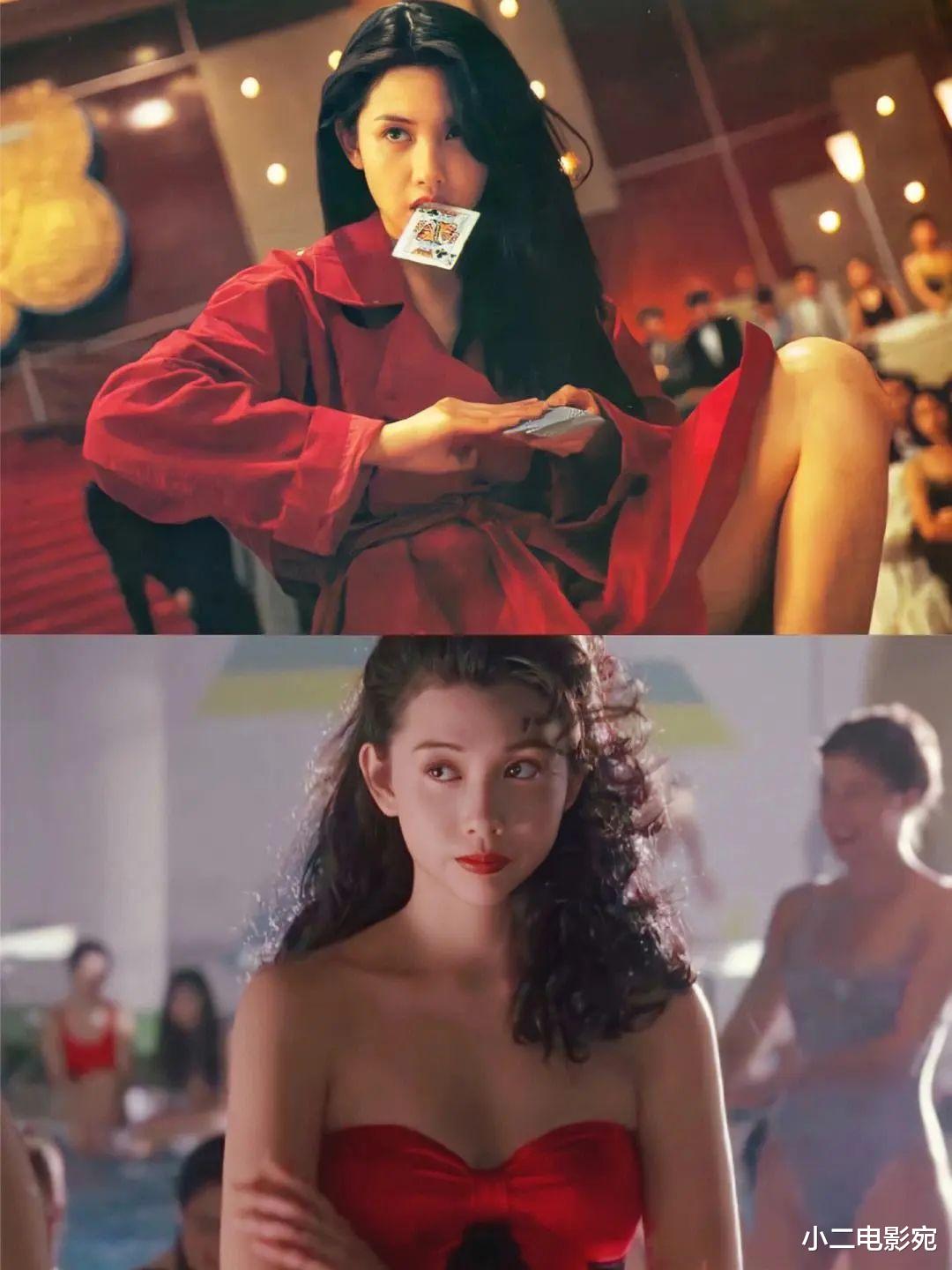 何超欣|67岁王晶被曝酒店遭性感美女强塞房卡，表情淡定，网友：见过世面