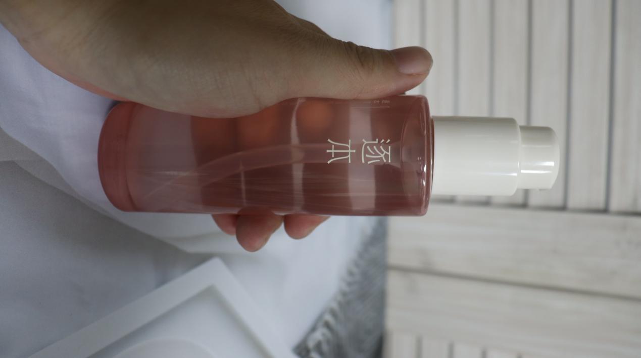 头发粗糙毛躁怎么改善？无限回购的干枯头发用精油大公开