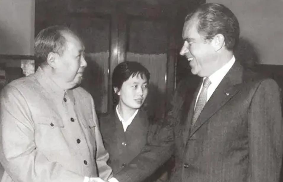 虾仁|尼克松首次访华，在国宴上把一道什么菜全吃光？后来成为国菜