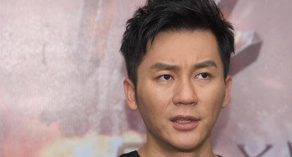 冯小刚怒骂李晨“滚出娱乐圈”,李晨霸气回怼让冯小刚瞬间哑口无言