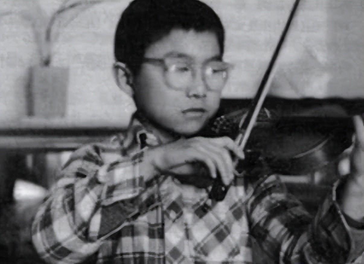 这一次, “婚内出轨、嗜赌成瘾”的汪峰,终于为他的行为付出代价!