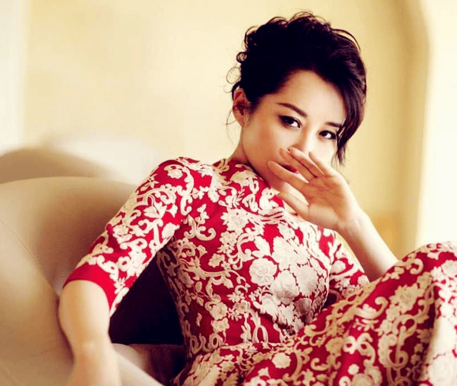 许晴：挡不住，此女很骚！