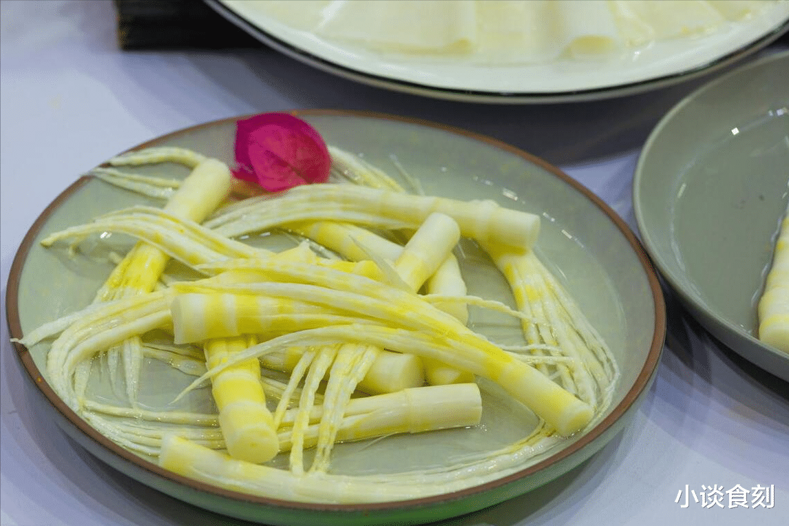 食材|5种菜吃前不焯水等于“服毒”？第4种很多人爱吃，看完涨知识了